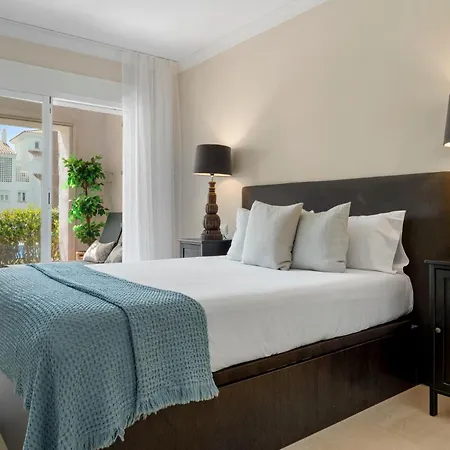 2 Bdr La Gavia Apartment Marbella